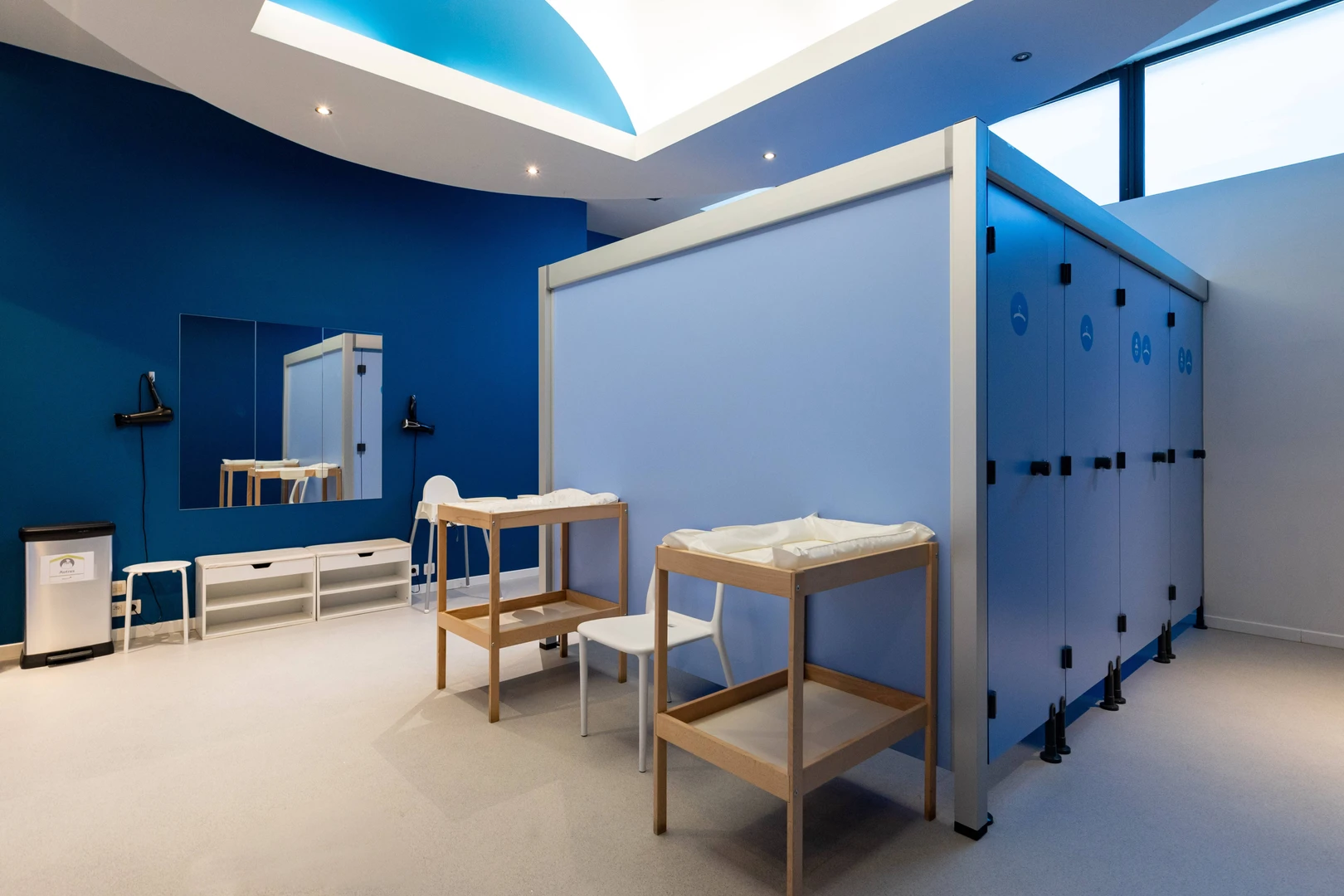 Vestiaires individuels de la piscine de Waterloo